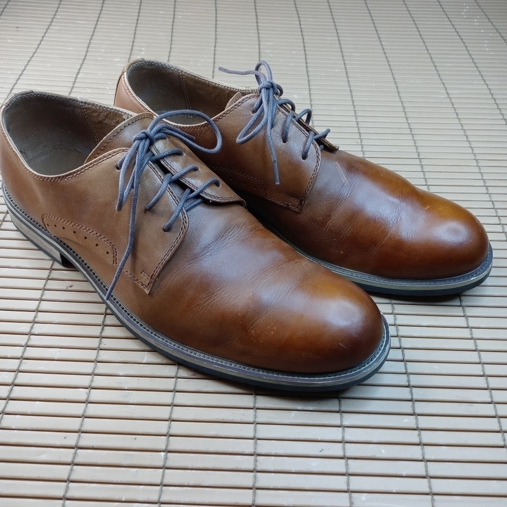 Steve Madden 'Lavile' Derby Men's Brown Leather Lace Shoe. Sz 11m. Peeling Line
